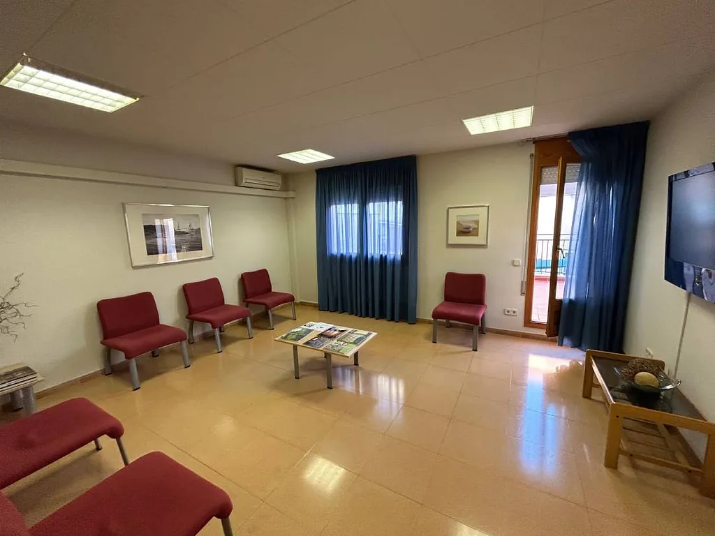 Centro Dental Correa sala de espera clinica