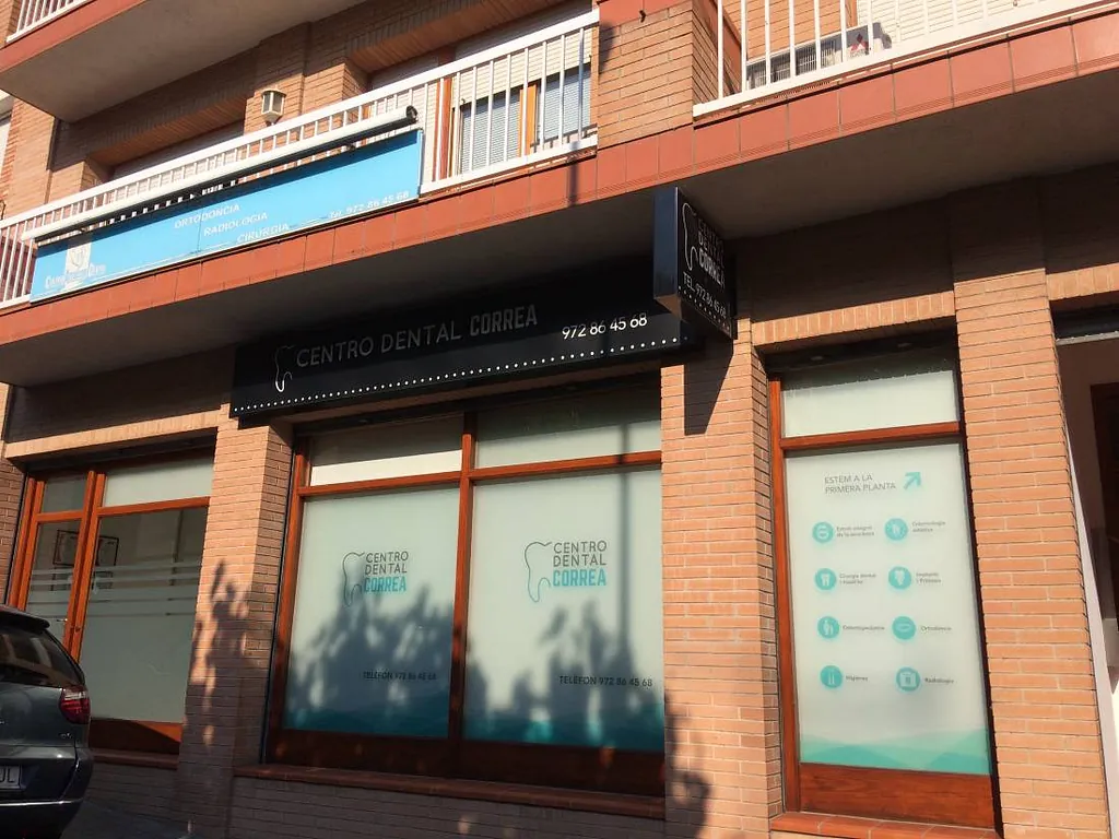 Centro Dental Correa fachada clinica